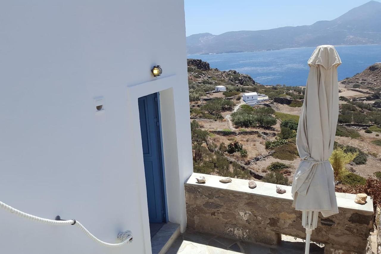 Balkoni * Plaka (Milos)